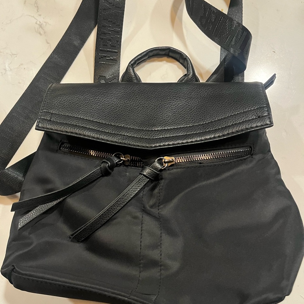 BOTKIER Mini Backpack - Picture 2 of 6